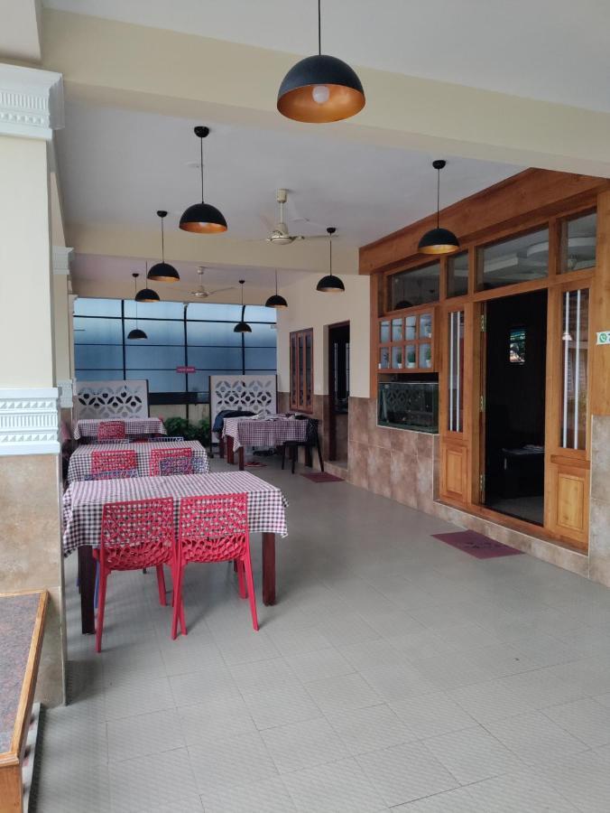 Meghdoot River Resort Kochi Εξωτερικό φωτογραφία